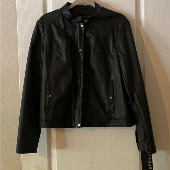 Jacket - Picture 1 of 6